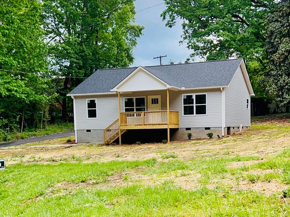 375 Woodside Ln