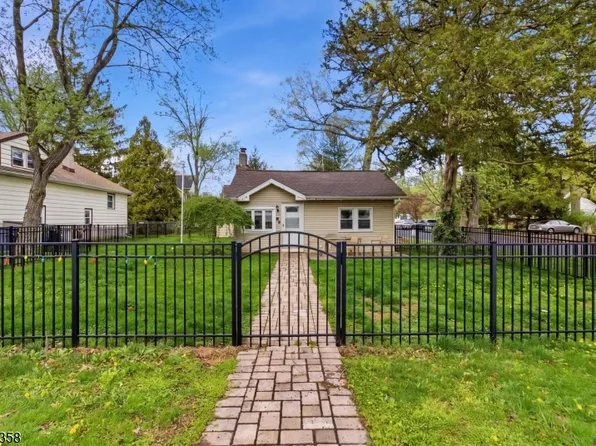 86 Hiawatha Blvd, Parsippany-Troy Hills Twp., NJ 07034