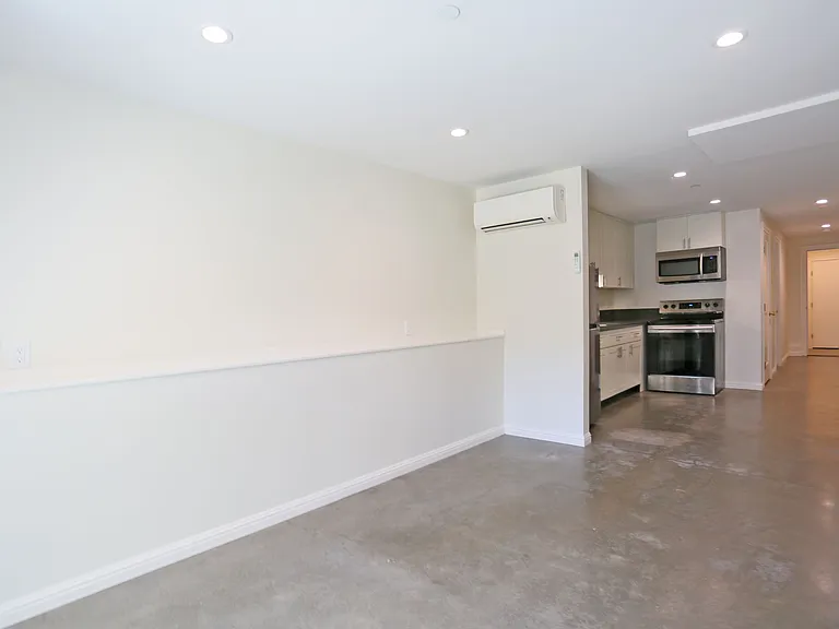 245 11th Ave #1 — Photo 4