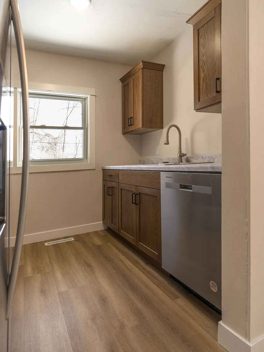 Building Photo - 821 Jefferson Ave #3