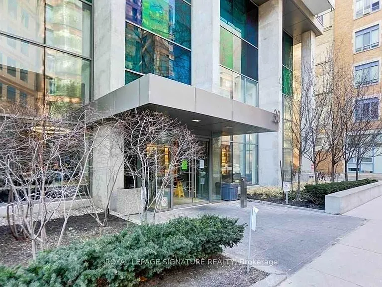 38 Grenville St #2209 — Photo 3