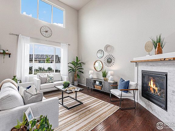 3rd image of 591 Carnelian Ct