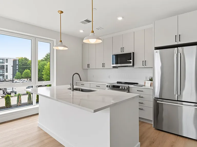 2454 Lafayette Rd #201 — Photo 11