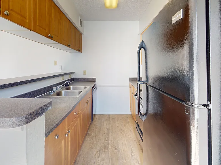Addison Apartments at the Park — Photo 205