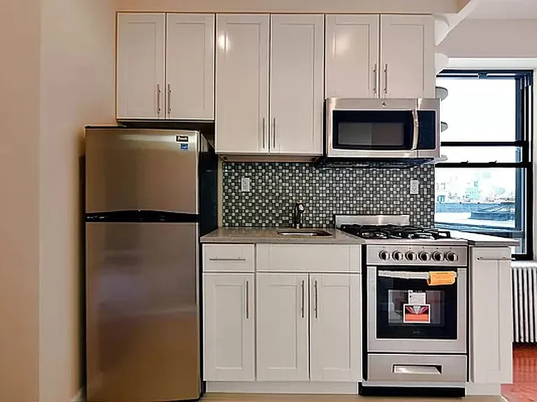 122 Orchard St #19 — Photo 3