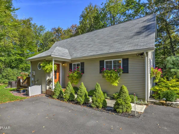 1151 Kilmer Rd, Tobyhanna, PA 18466