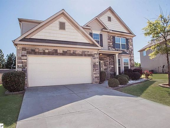 3rd image of 409 Plamondon Dr