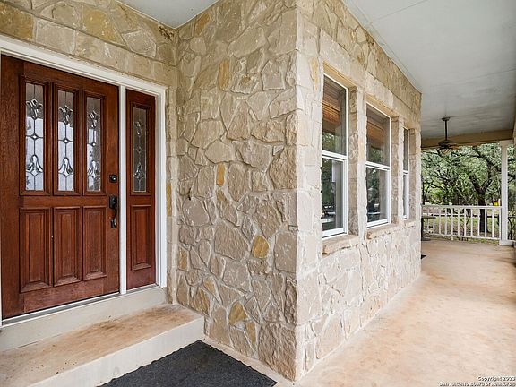 5th image of 109 WINCHESTER DR