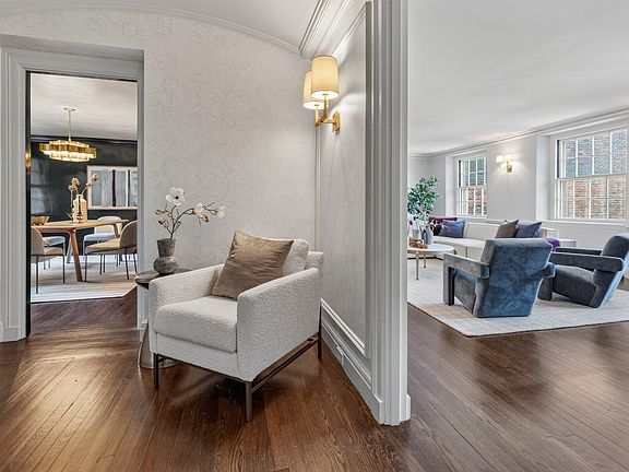 5th image of 172 Beacon St #3