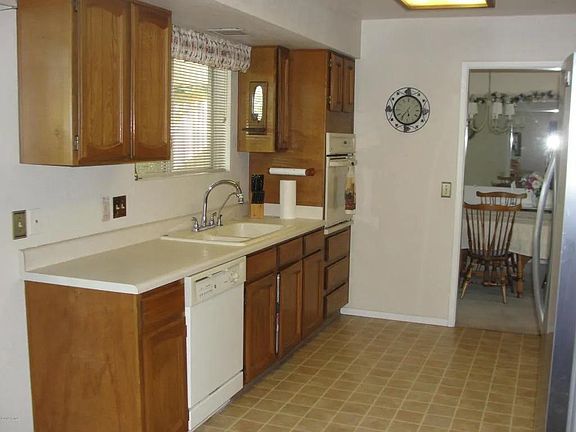 4th image of 1202 Leisure World Blvd