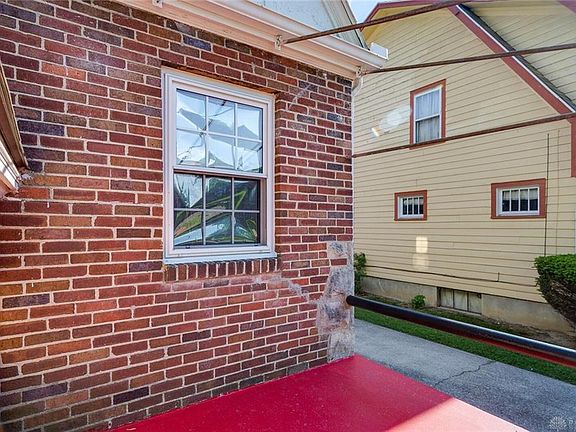 4th image of 310 W Norman Ave