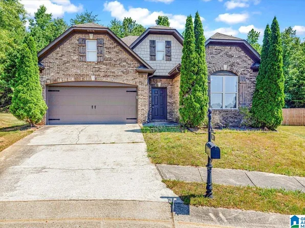 3010 Washington Cir, Moody, AL 35004