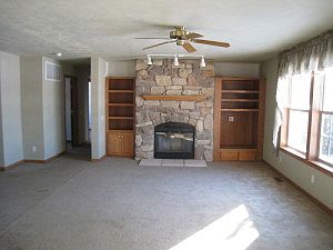 4th image of 1092 Mission View Ln