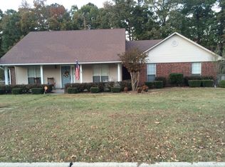 345 Regal Oaks Cir, White Hall, AR 71602