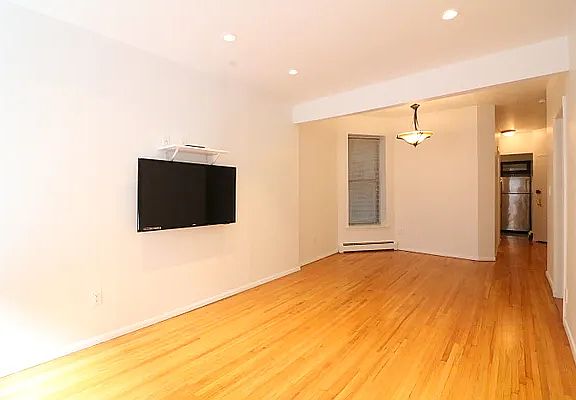 3rd image of 413 W 52nd St #3W