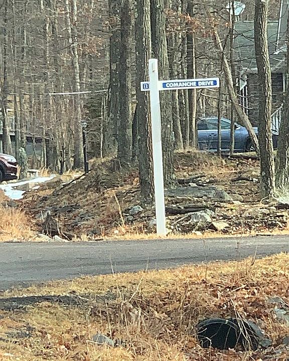 2nd image of 205 Caddo Dr