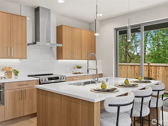 5th image of 12221 NE 106th Street