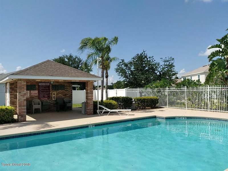 1st image of 1181 White Oak Cir