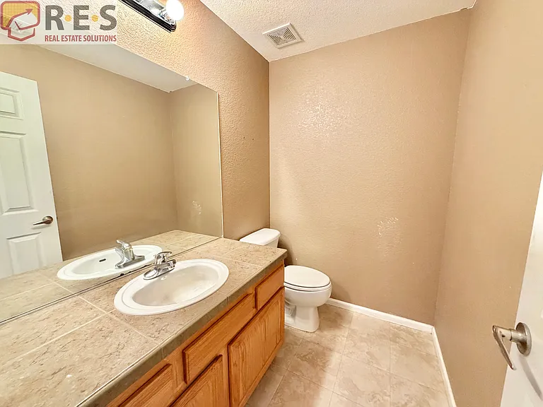 1385 S Chambers Rd #102 — Photo 7