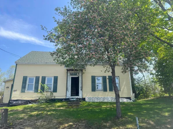 1367 Lakeview Drive, China, ME 04358