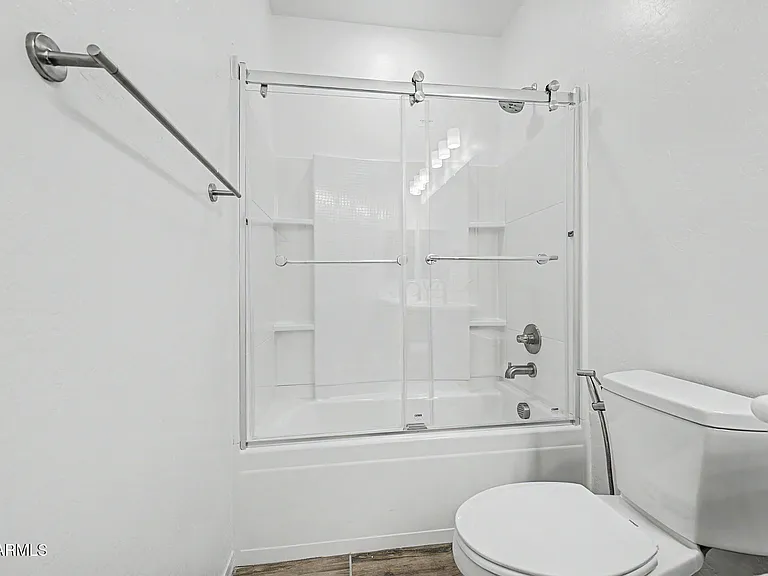 1917 E Hampton Ln #104 — Photo 34