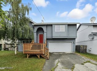 9440 Musket Ball Pl, Anchorage, AK 99507