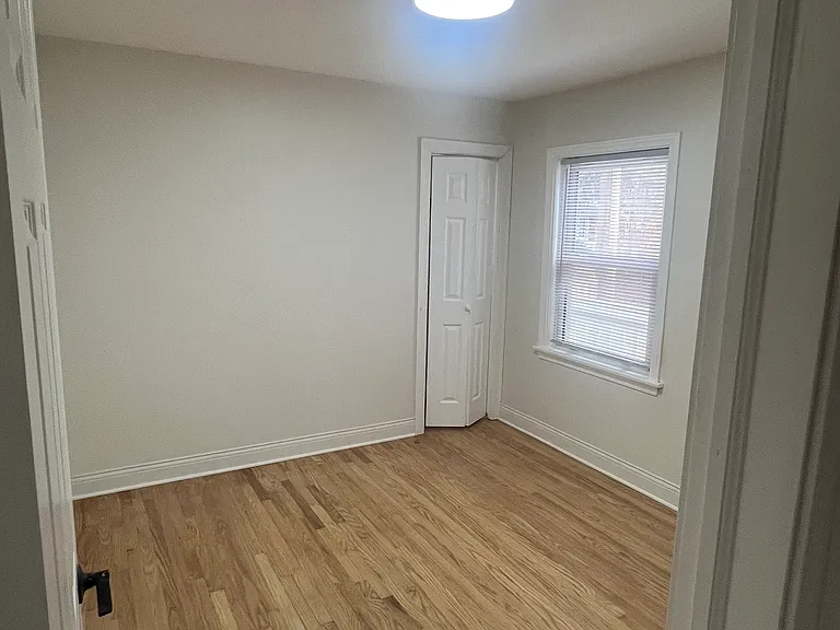 6215 S Moody Ave — Photo 8