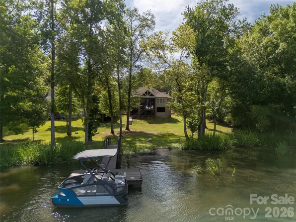 2051 Great North Rd, Winnsboro, SC 29180