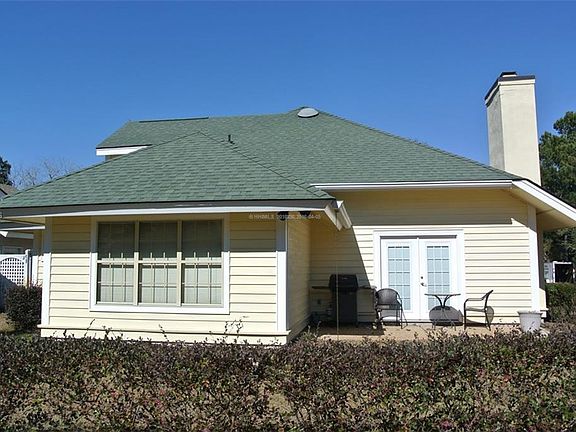 2nd image of 14 Royal Pointe Dr