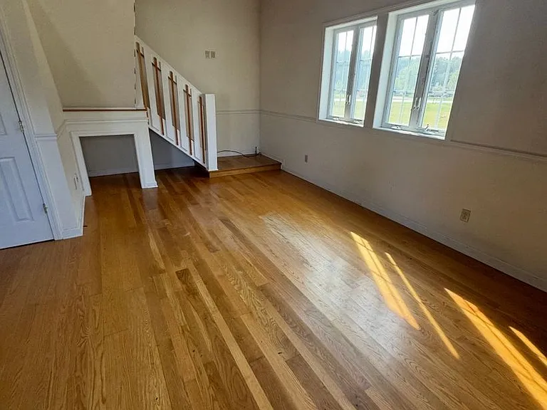 31 Sumner Ln #F — Photo 2