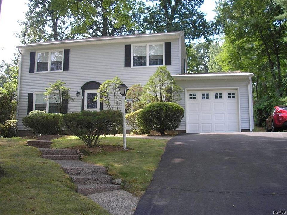 1st image of 26 Sandra Ln