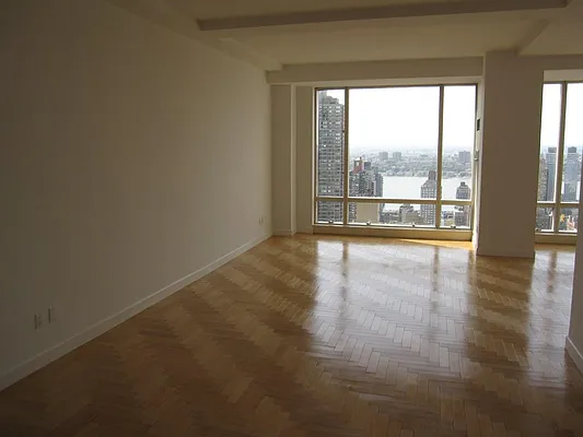 Rented by Realty Group International | media 12