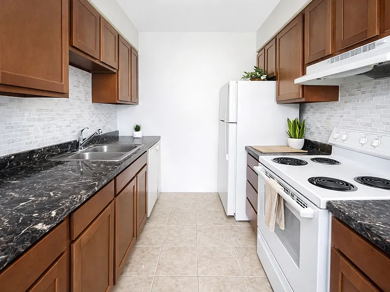 Carpeted 2-Bedroom
