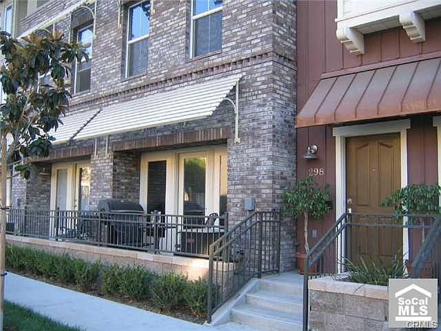 1st image of 298 Tustin Field Dr