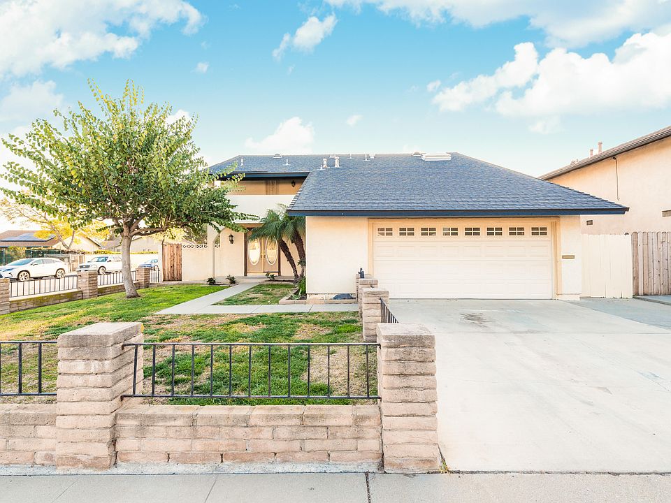 1st image of 405 N Blanco Ct