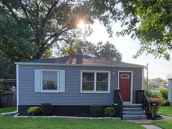 328 N Wisconsin St, Hobart, IN 46342