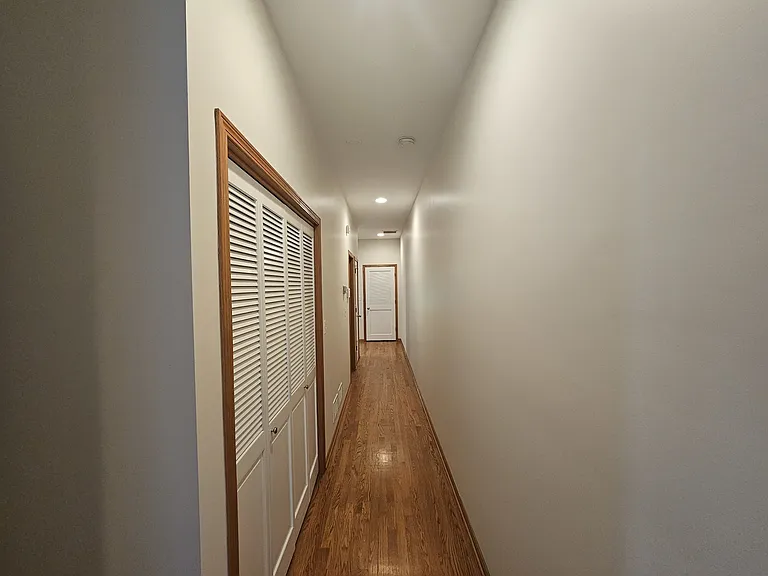 1326 W Grenshaw St #2-D — Photo 14