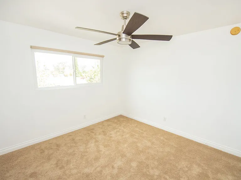 455 Ballantyne St #8 — Photo 16