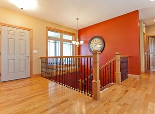 2235 Rosewood Ridge Dr, Marion, IA 52302