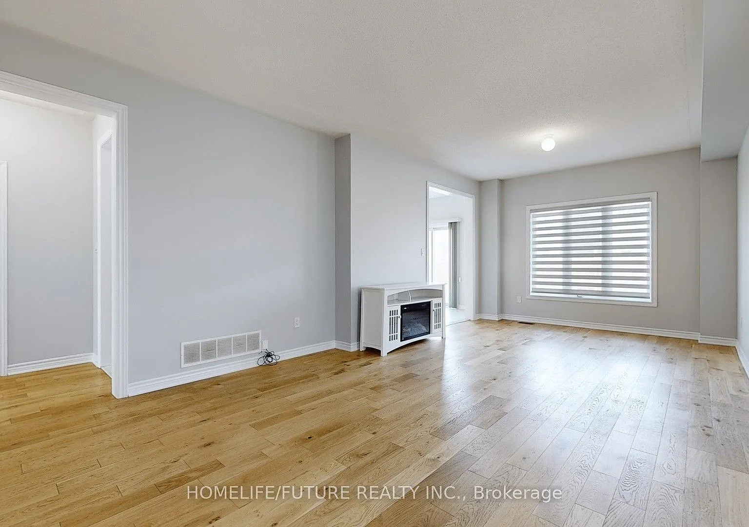 4 bed, $2,500 — Photo 3