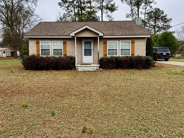 200 Hoyt Brownie Rd, Clanton, AL 35045