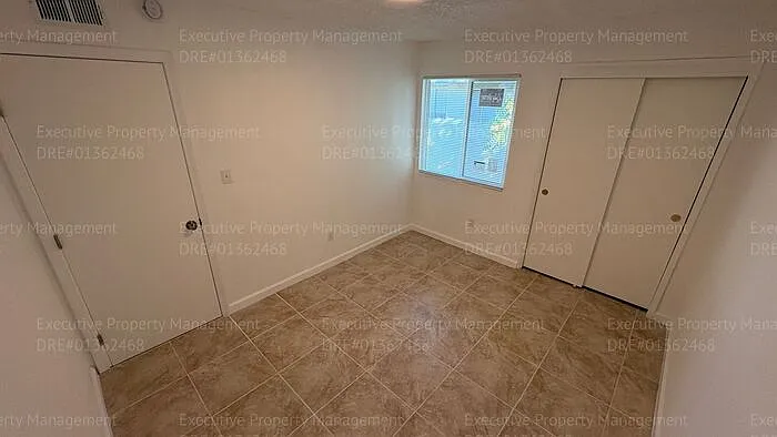 2909 S Chester Ave #16 — Photo 28