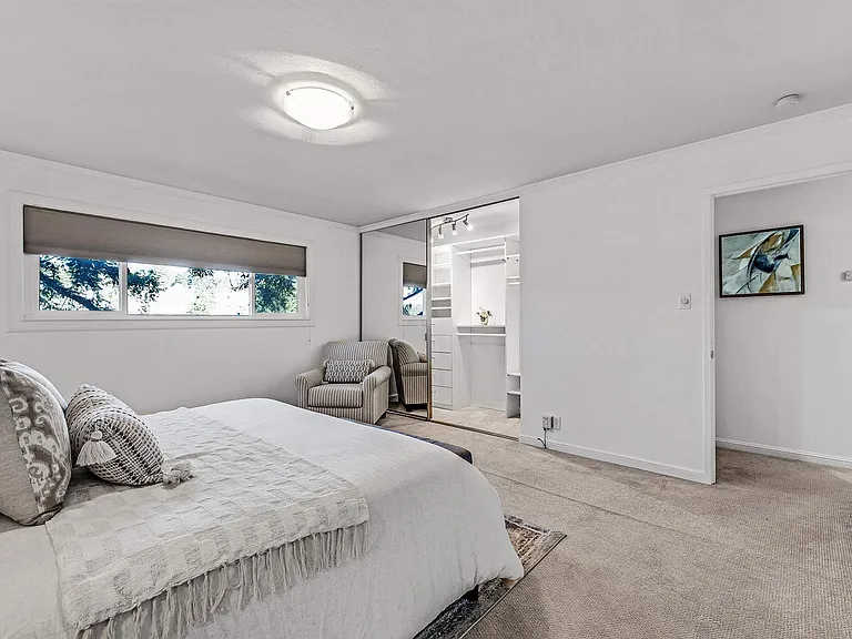 1120 Hollywood Ave #1 — Photo 18