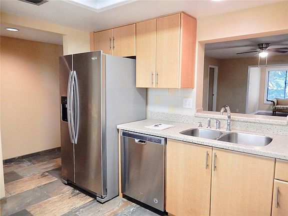 4th image of 3078 Eastland Blvd Unit 212