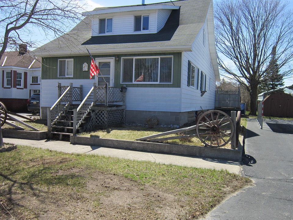 1st image of 665 S Lake St
