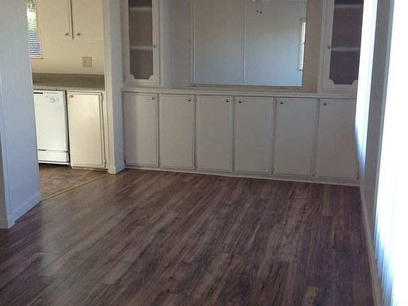 2nd image of 954 Henderson Ave Spc 133