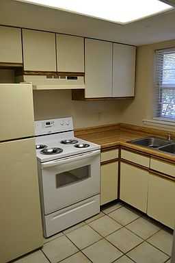 3rd image of 216 N Webster St APT A11
