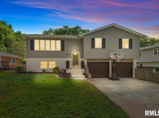 2308 Tamaroa Trl, Springfield, IL 62702