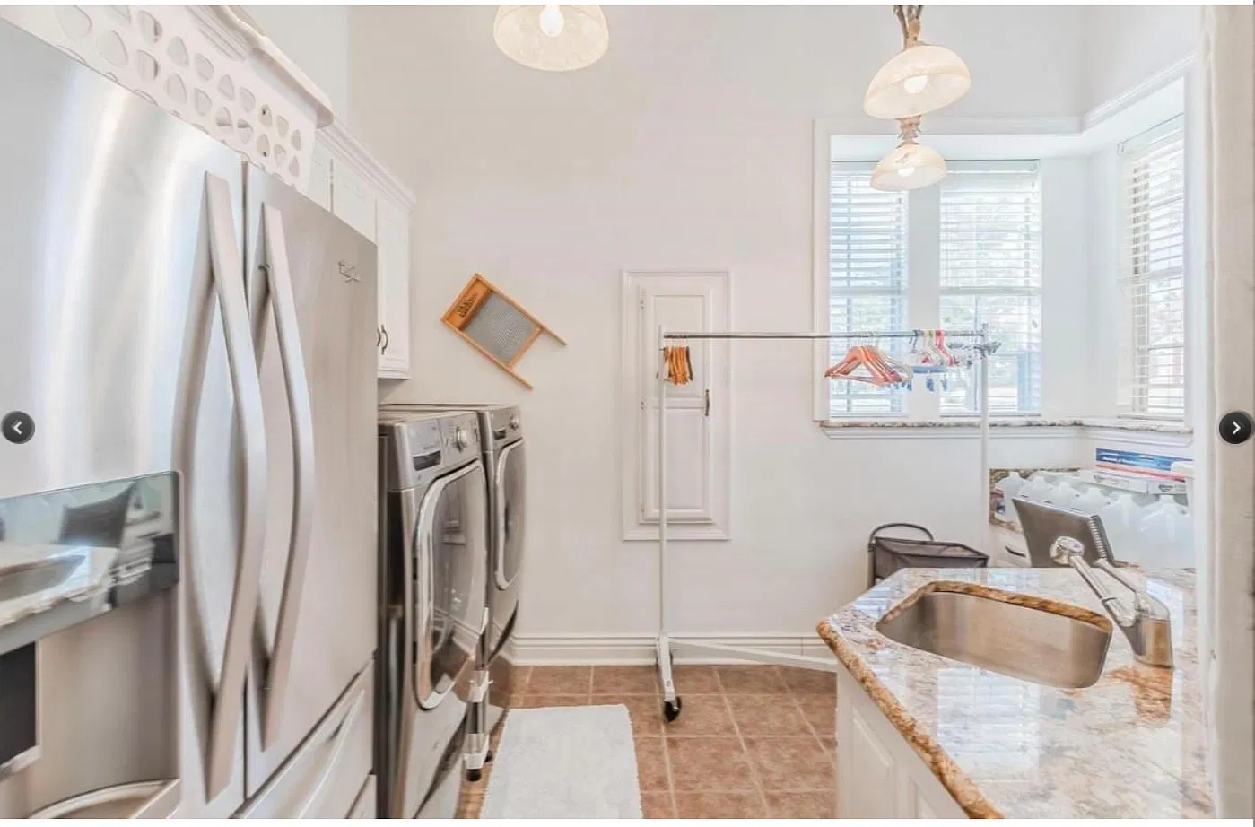 4 bed, 3334 sqft, $6,795 — Photo 3