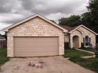 225 Hummingbird Way, Martindale, TX 78655